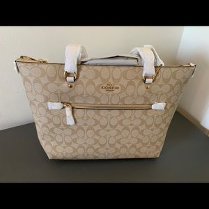 Coach Tote